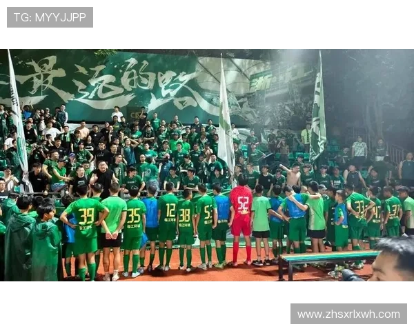 武汉足球队的崛起与转型之路探索世锦赛背后的奋斗与希望 武汉足球队的崛起与转型之路探索世锦赛背后的奋斗与希望