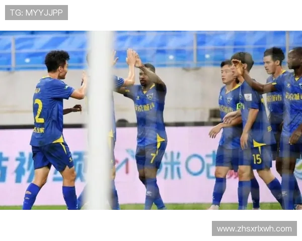 南京排球队配合问题引发热议球迷对战术执行和队员默契提出质疑 南京排球队配合问题引发热议球迷对战术执行和队员默契提出质疑